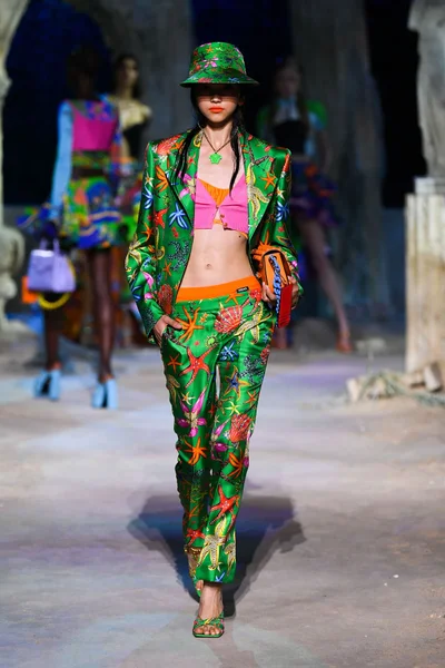 Look 41